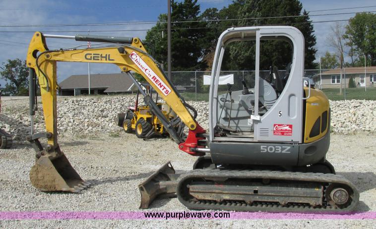 image for item BS9003 Gehl G503Z-RD mini excavator