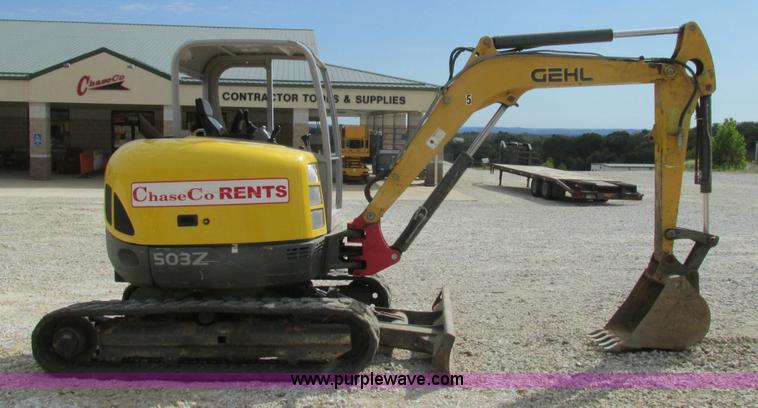 image for item BS9003 Gehl G503Z-RD mini excavator