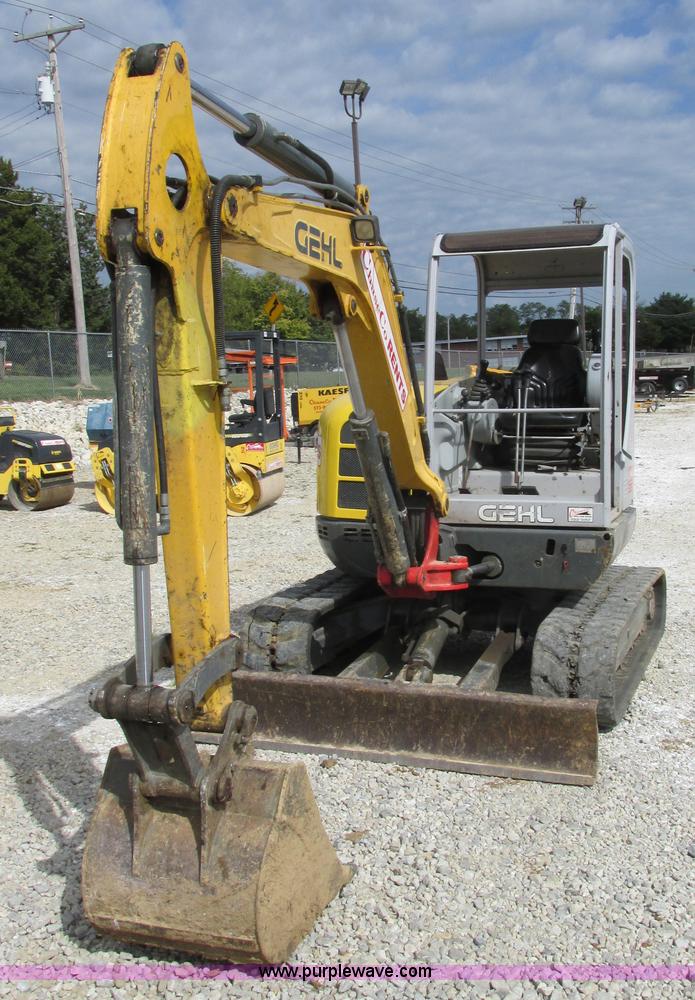 image for item BS9003 Gehl G503Z-RD mini excavator