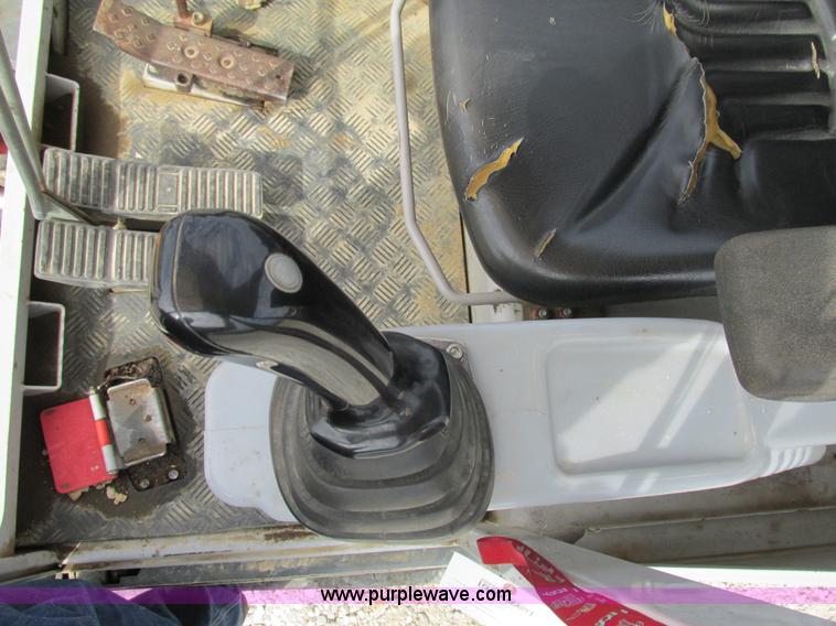 image for item BS9003 Gehl G503Z-RD mini excavator