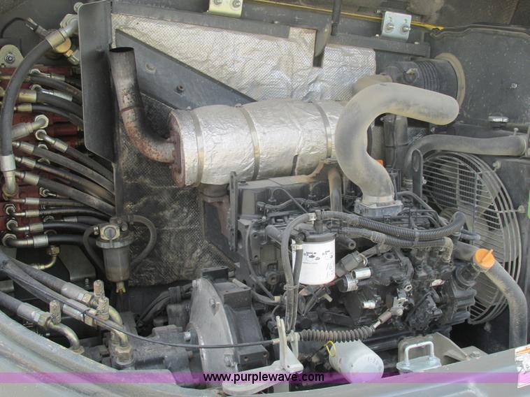 image for item BS9003 Gehl G503Z-RD mini excavator