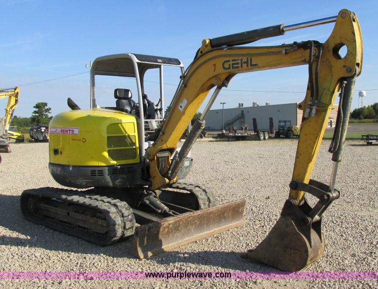 image for item BS9004 Gehl G503Z-RD mini excavator
