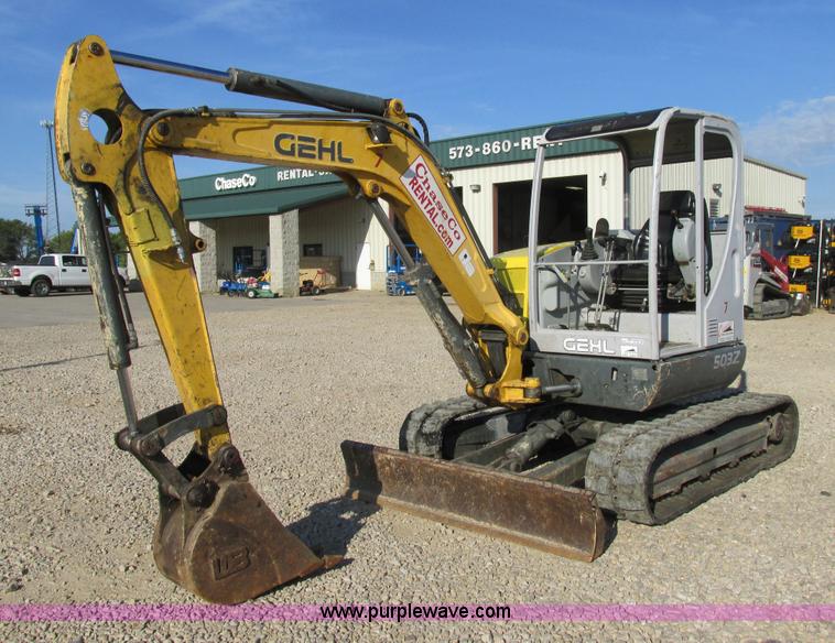 image for item BS9004 Gehl G503Z-RD mini excavator