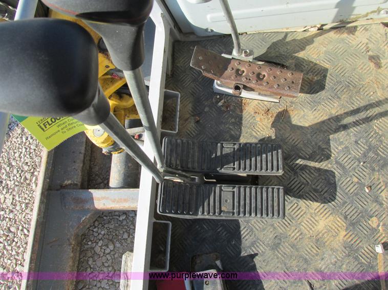 image for item BS9004 Gehl G503Z-RD mini excavator