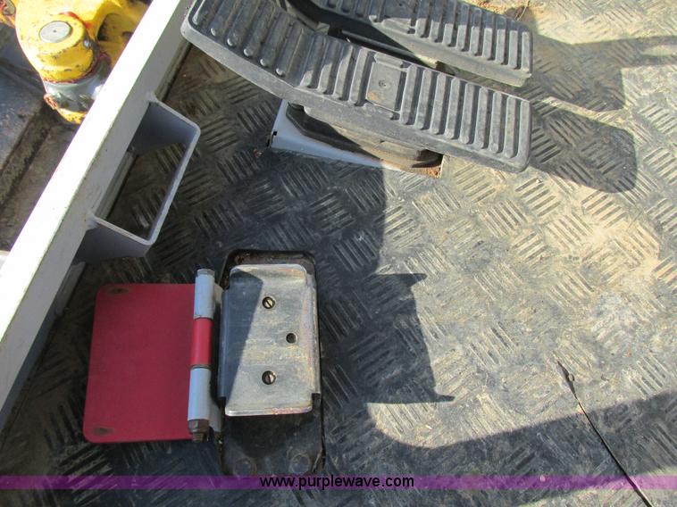 image for item BS9004 Gehl G503Z-RD mini excavator