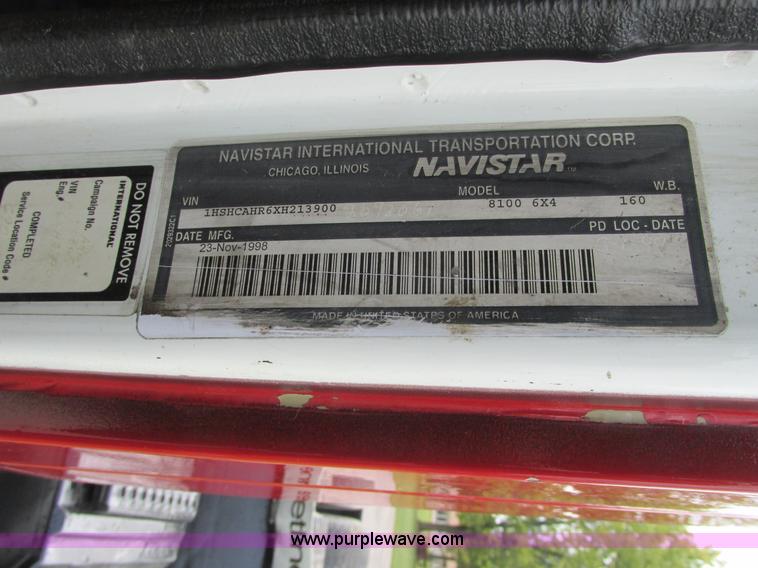 image for item BS9995 1999 International 8100 semi truck