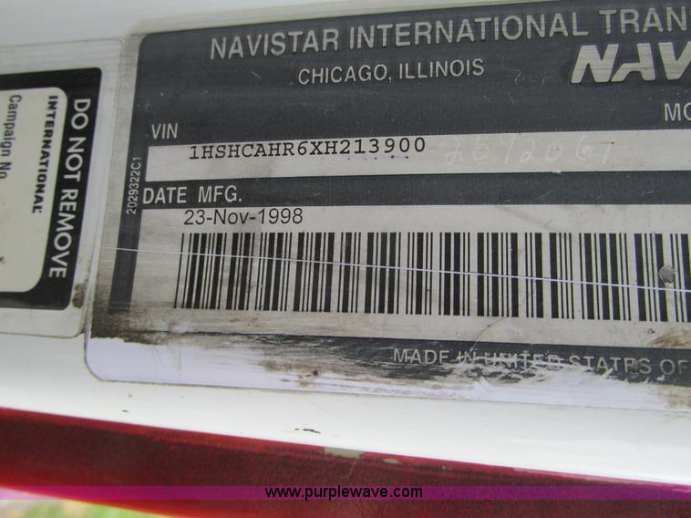 image for item BS9995 1999 International 8100 semi truck