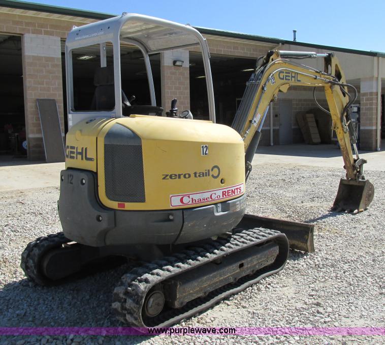 image for item BS9998 Gehl 383Z excavator