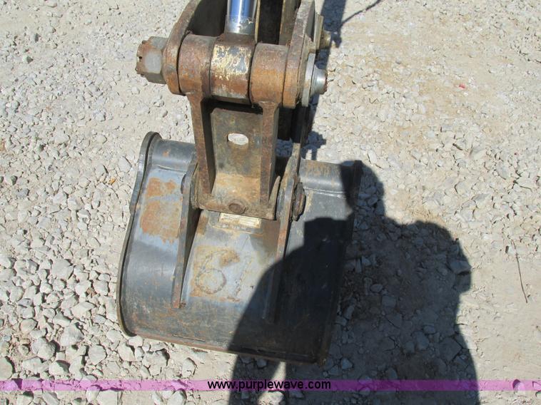 image for item BS9998 Gehl 383Z excavator