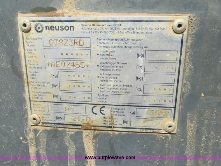 image for item BS9998 Gehl 383Z excavator