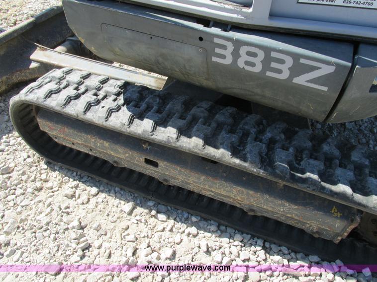 image for item BS9998 Gehl 383Z excavator