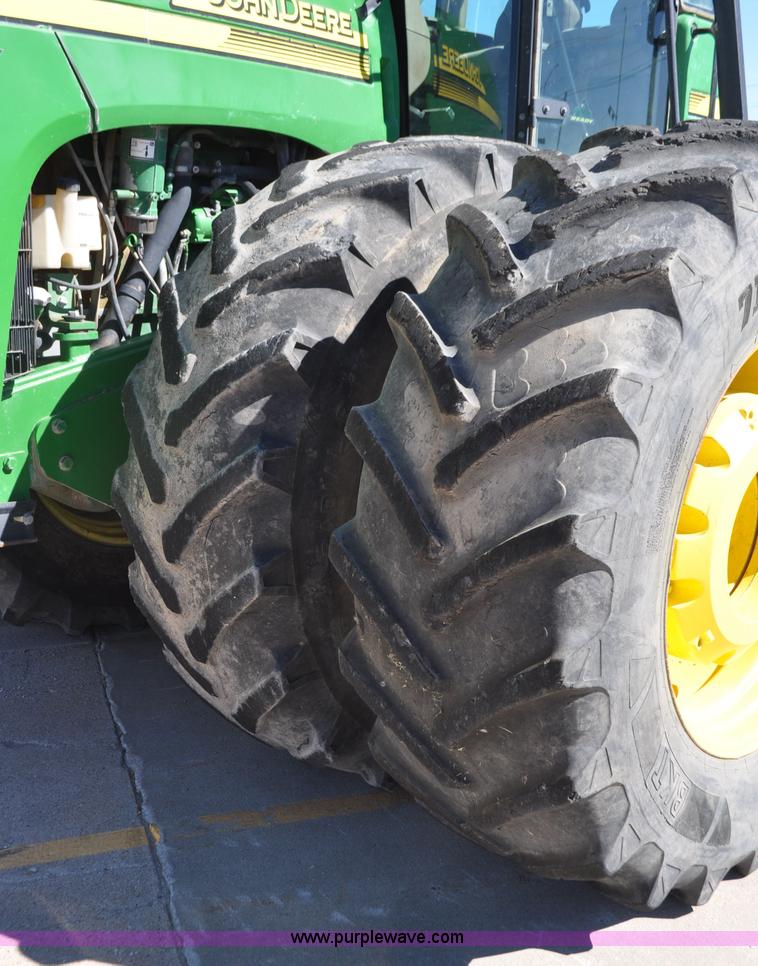 image for item G7007 2005 John Deere 9520 4WD tractor