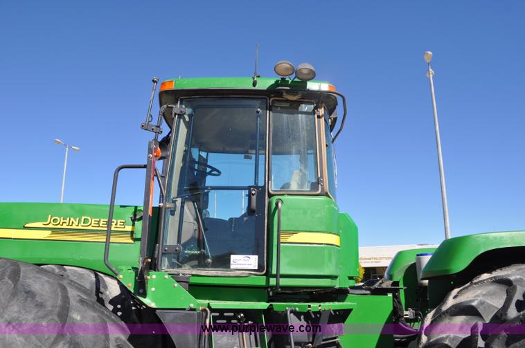 image for item G7007 2005 John Deere 9520 4WD tractor