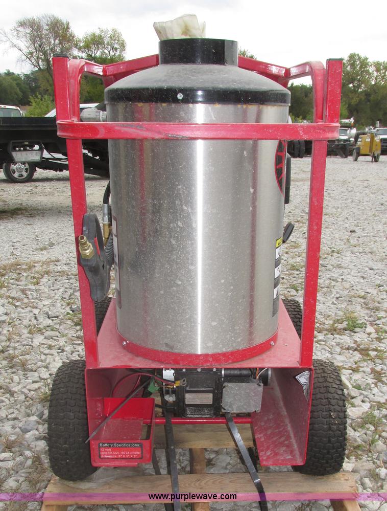 image for item H1136 2015 Easy-Kleen RB5050HR Magnum hot water pressure washer