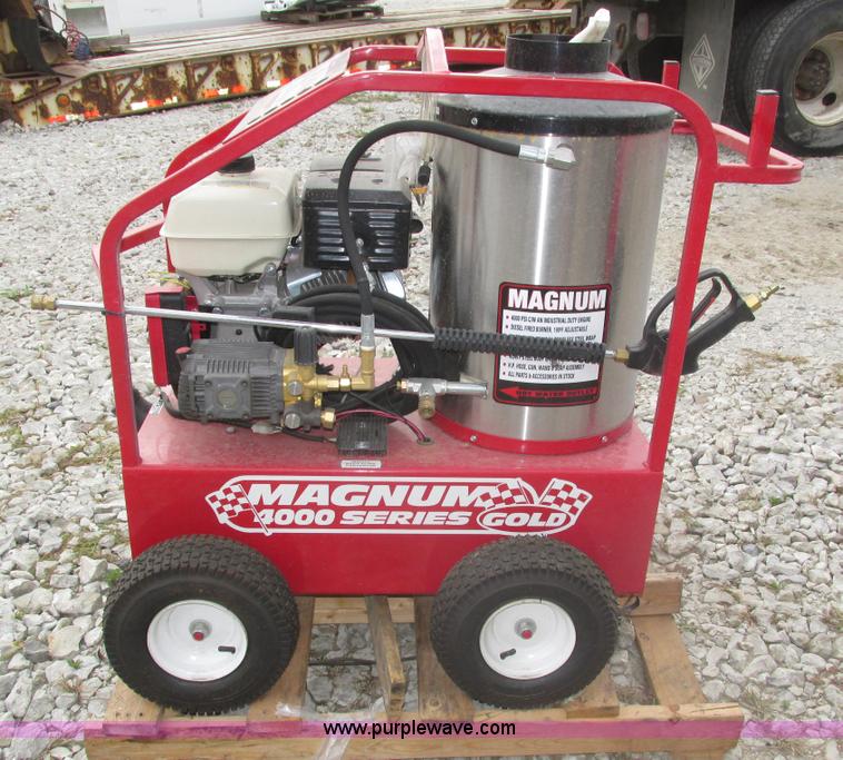 image for item H1136 2015 Easy-Kleen RB5050HR Magnum hot water pressure washer