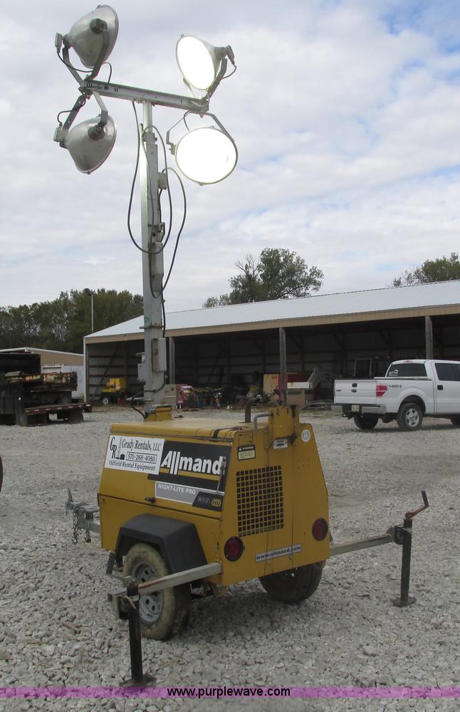 image for item H1137 2010 Allmand SHO-HD Nite-Lite Pro light tower