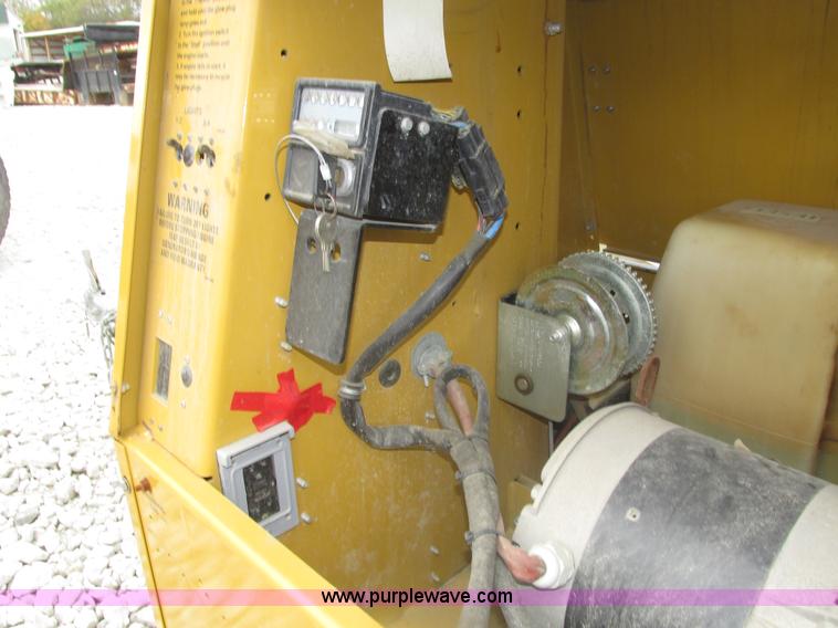 image for item H1137 2010 Allmand SHO-HD Nite-Lite Pro light tower