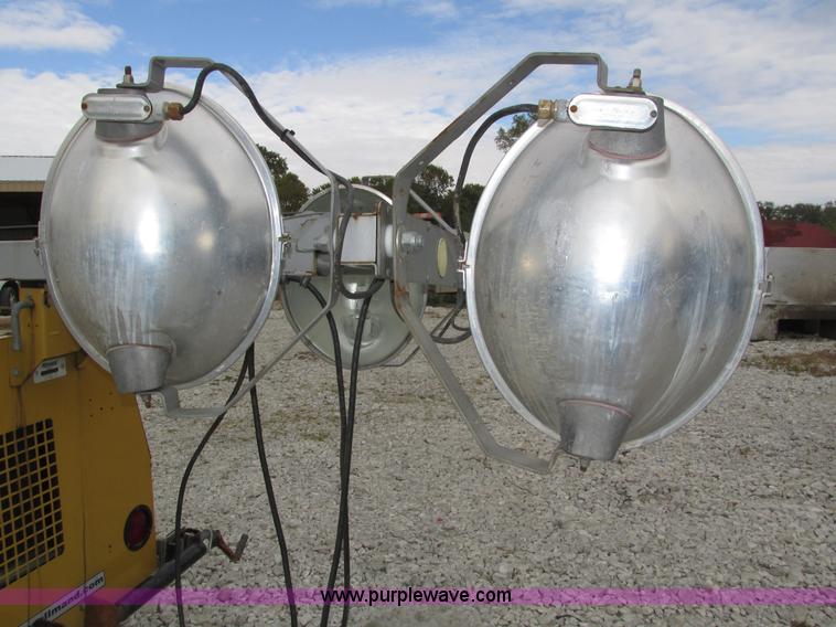 image for item H1137 2010 Allmand SHO-HD Nite-Lite Pro light tower