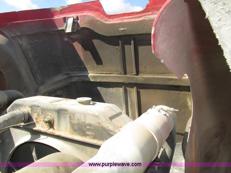 image for item H1159 1985 Mack Econodyne R686ST semi truck