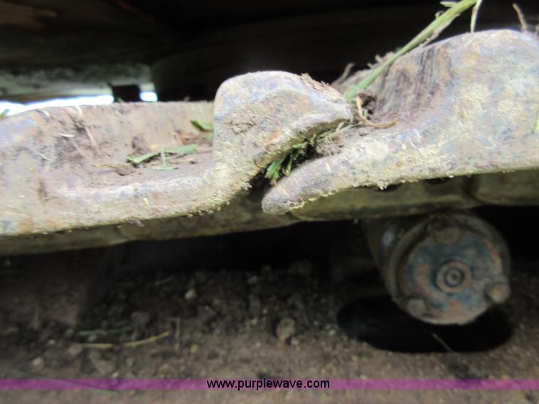 image for item I1976 1996 Daewoo DH130-2 excavator