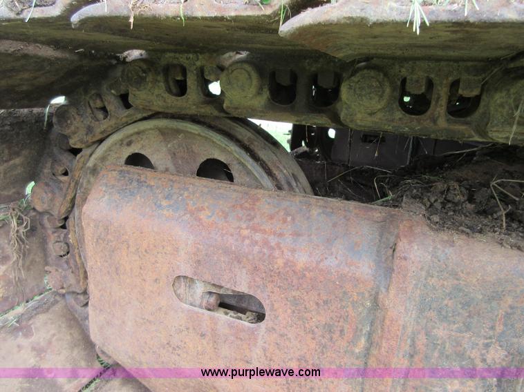 image for item I1976 1996 Daewoo DH130-2 excavator