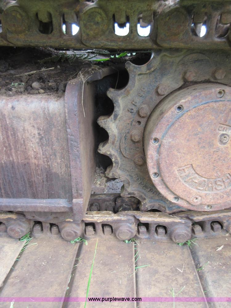 image for item I1976 1996 Daewoo DH130-2 excavator