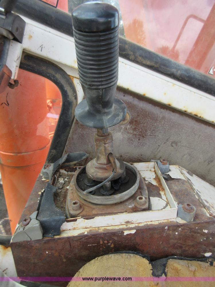 image for item I1976 1996 Daewoo DH130-2 excavator