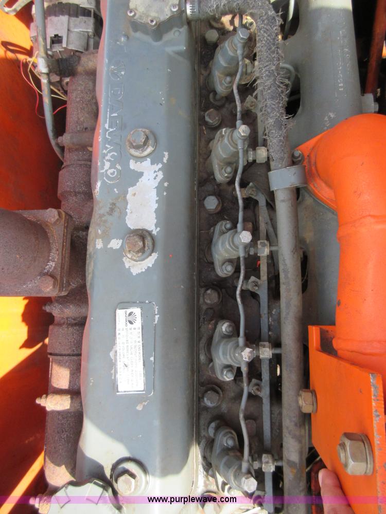 image for item I1976 1996 Daewoo DH130-2 excavator