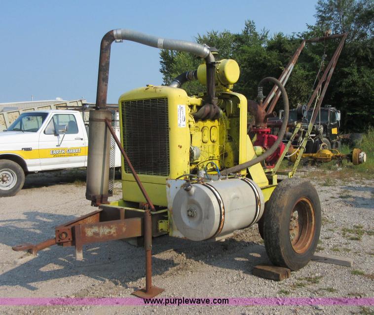 image for item I1992 Trailer mounted water pump