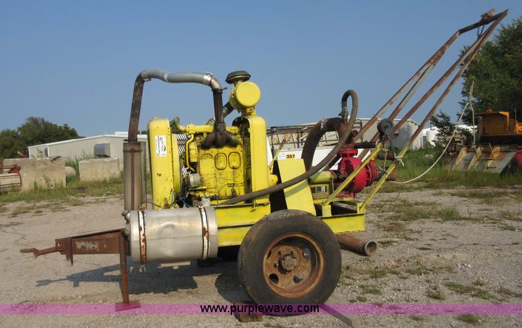 image for item I1992 Trailer mounted water pump