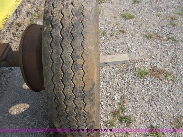 image for item I1992 Trailer mounted water pump