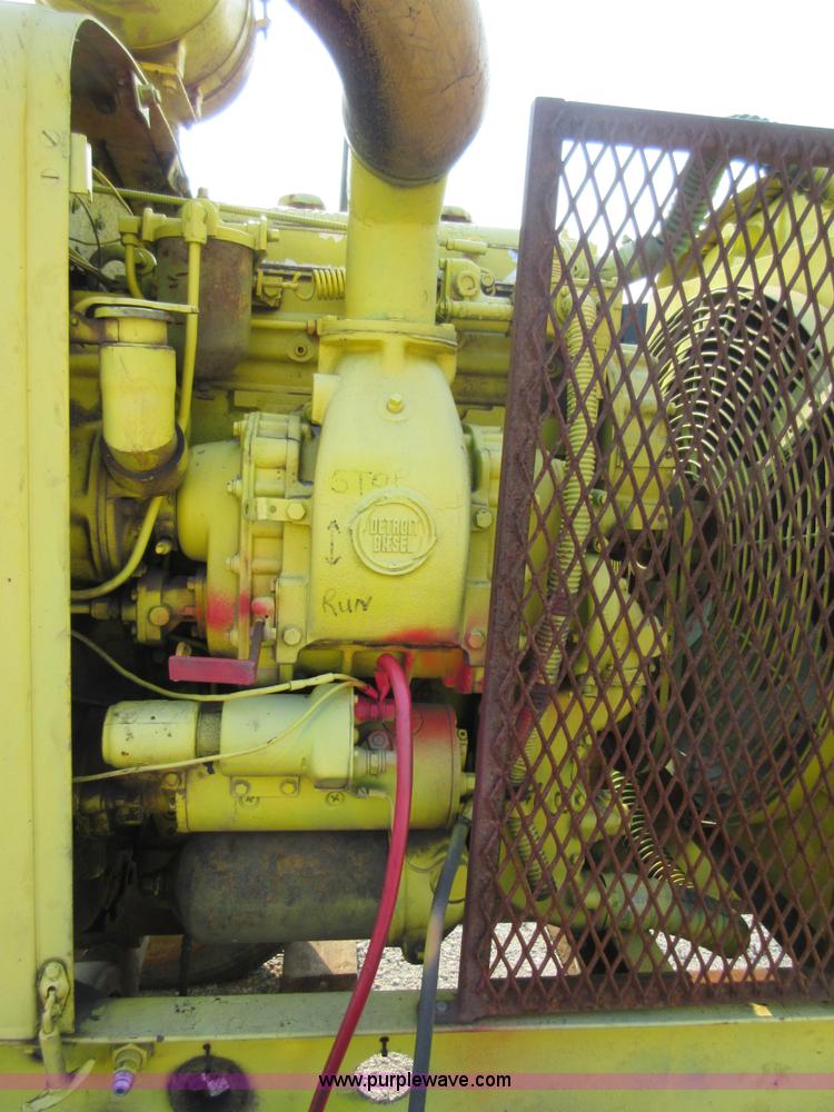 image for item I1992 Trailer mounted water pump