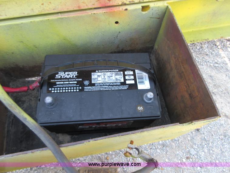 image for item I1992 Trailer mounted water pump