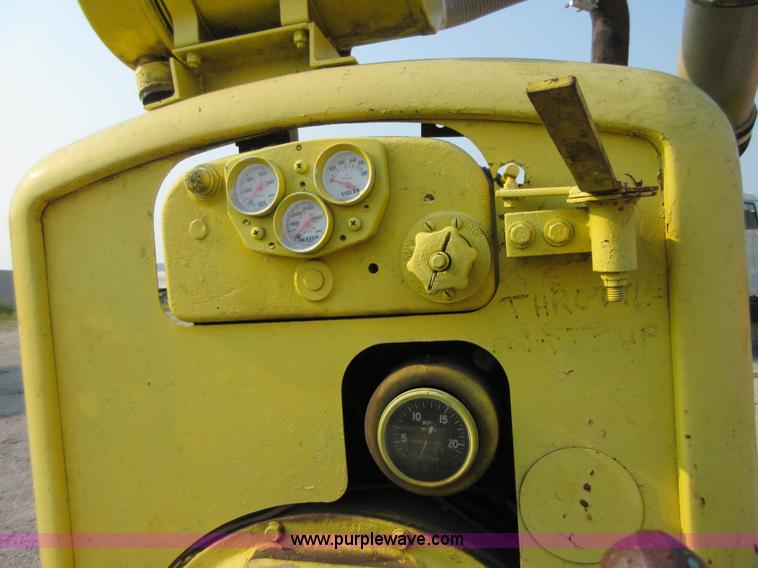 image for item I1992 Trailer mounted water pump