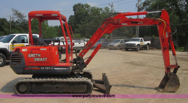 image for item I2001 1998 Kubota KX121-2 compact excavator