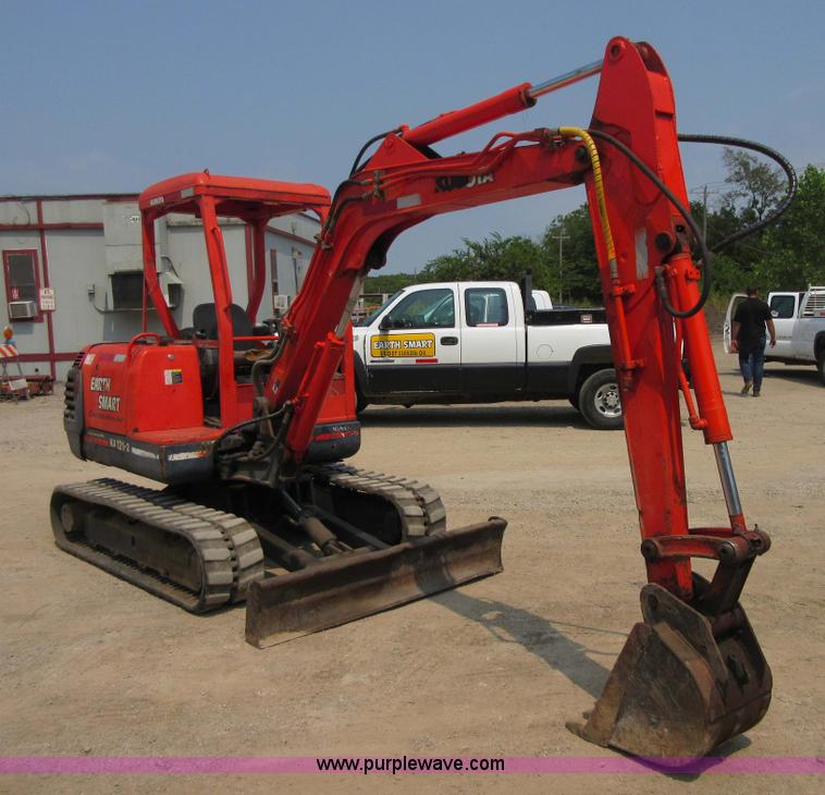 image for item I2001 1998 Kubota KX121-2 compact excavator