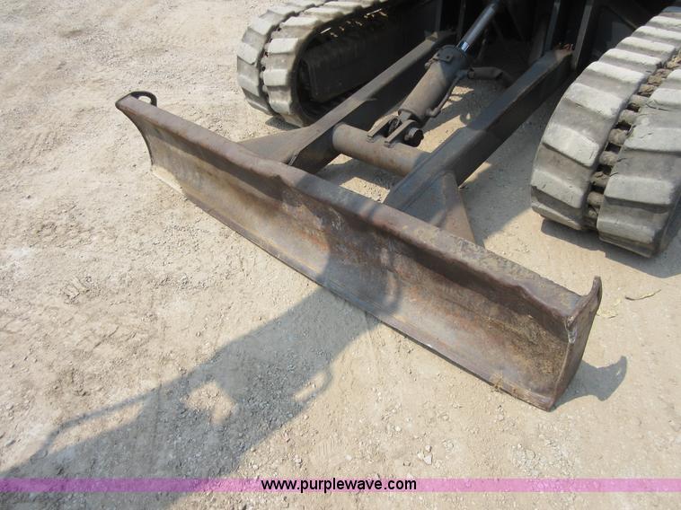 image for item I2001 1998 Kubota KX121-2 compact excavator