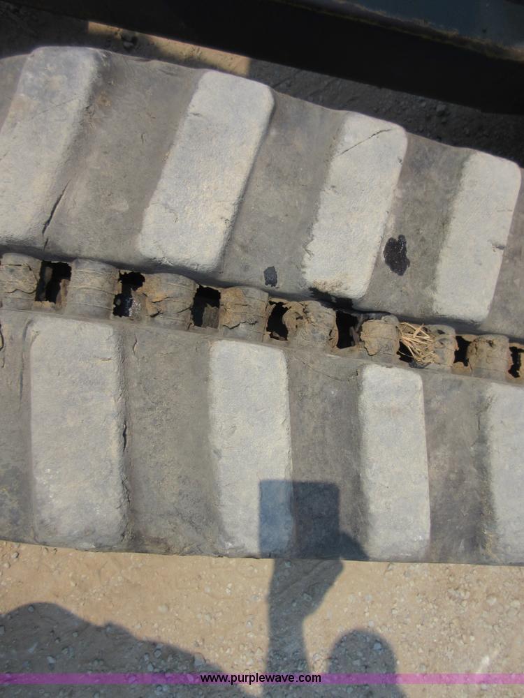 image for item I2001 1998 Kubota KX121-2 compact excavator