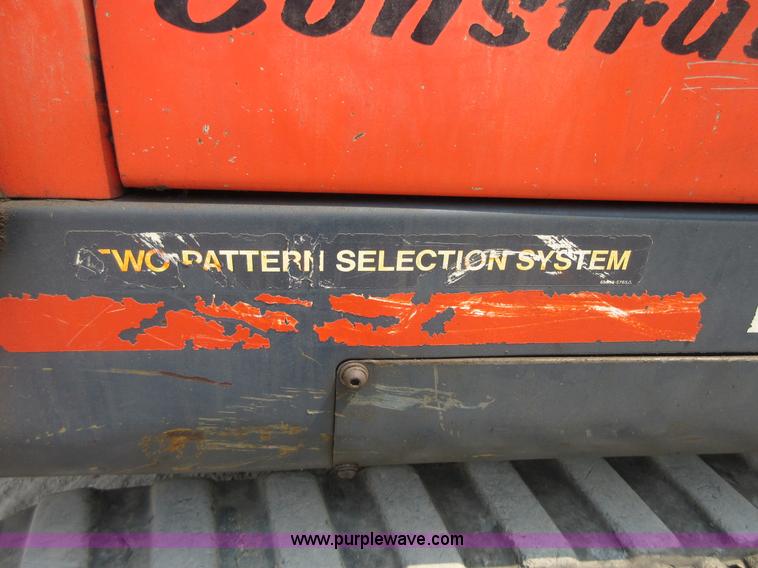 image for item I2001 1998 Kubota KX121-2 compact excavator