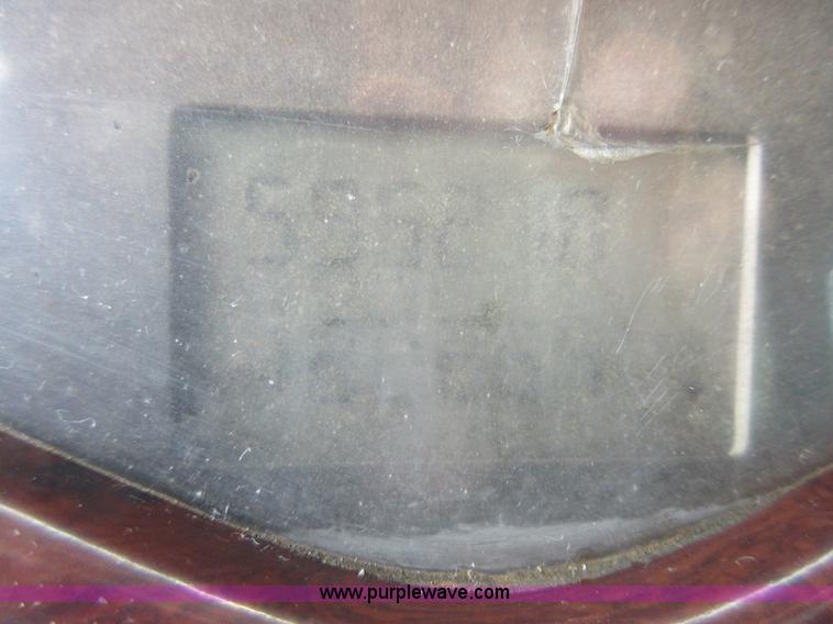 image for item I2003 2001 Mack CH613 semi truck