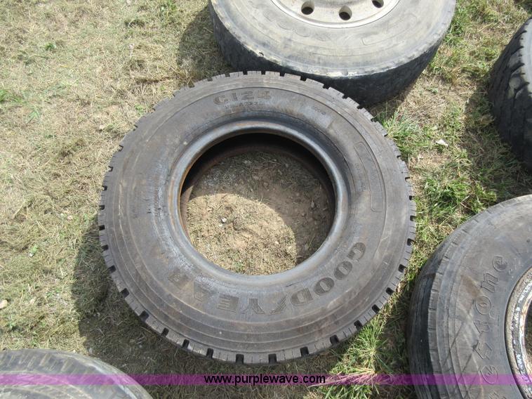 image for item I6465 (11) tires