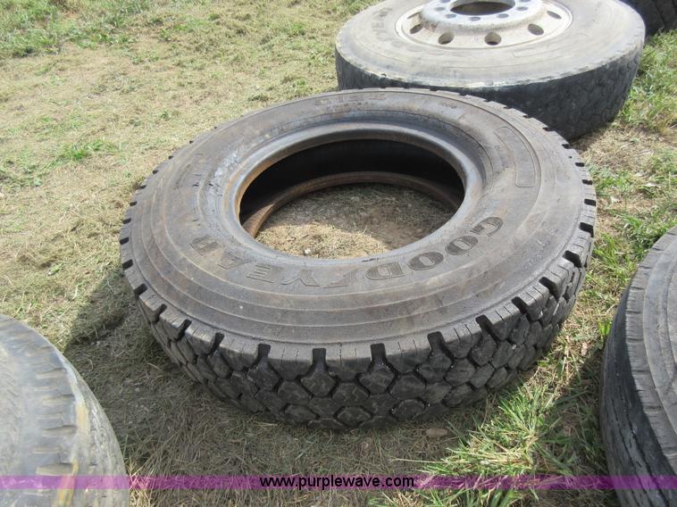 image for item I6465 (11) tires