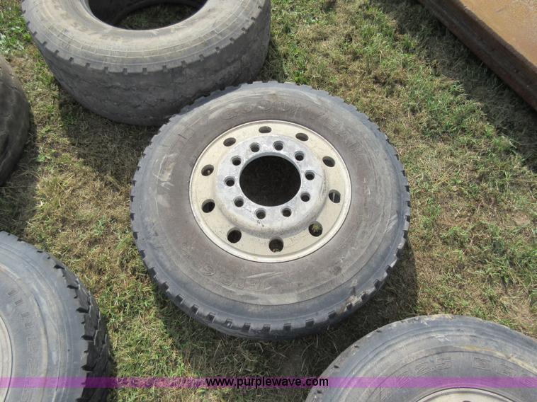 image for item I6465 (11) tires