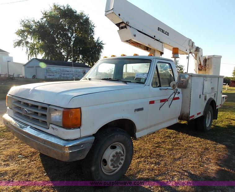 image for item J2703 1991 Ford F450 Super Duty bucket truck