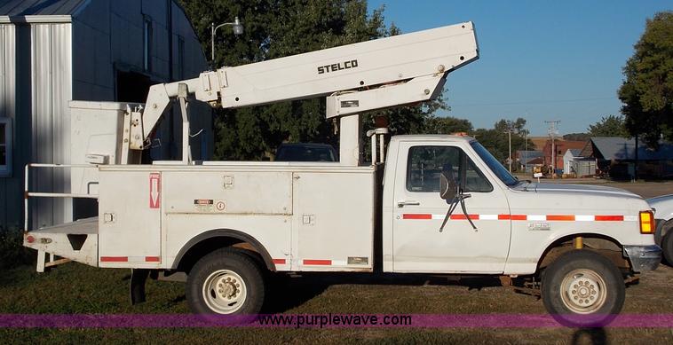 image for item J2703 1991 Ford F450 Super Duty bucket truck