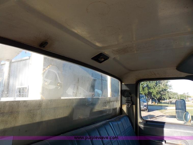 image for item J2703 1991 Ford F450 Super Duty bucket truck