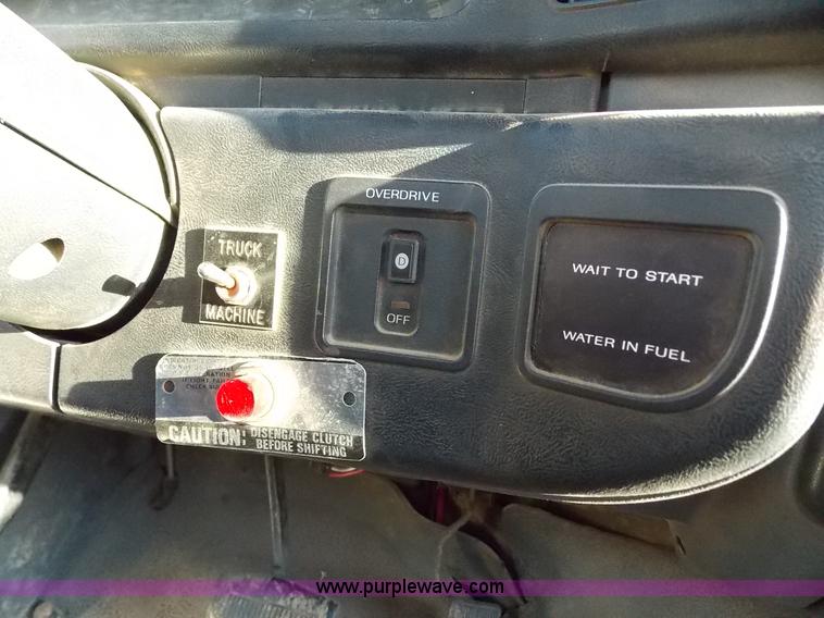 image for item J2703 1991 Ford F450 Super Duty bucket truck