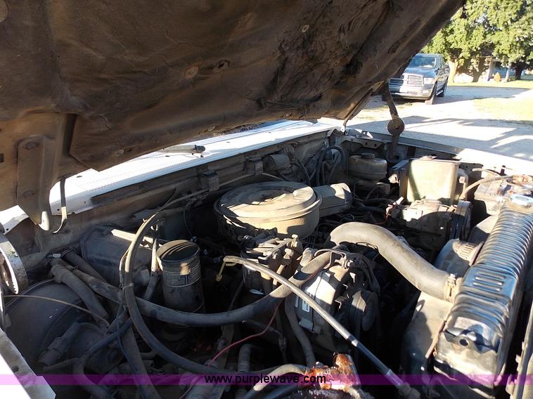 image for item J2703 1991 Ford F450 Super Duty bucket truck