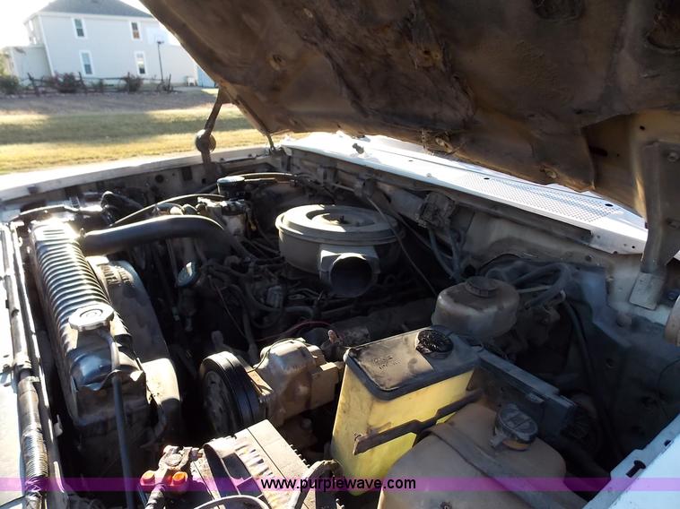 image for item J2703 1991 Ford F450 Super Duty bucket truck