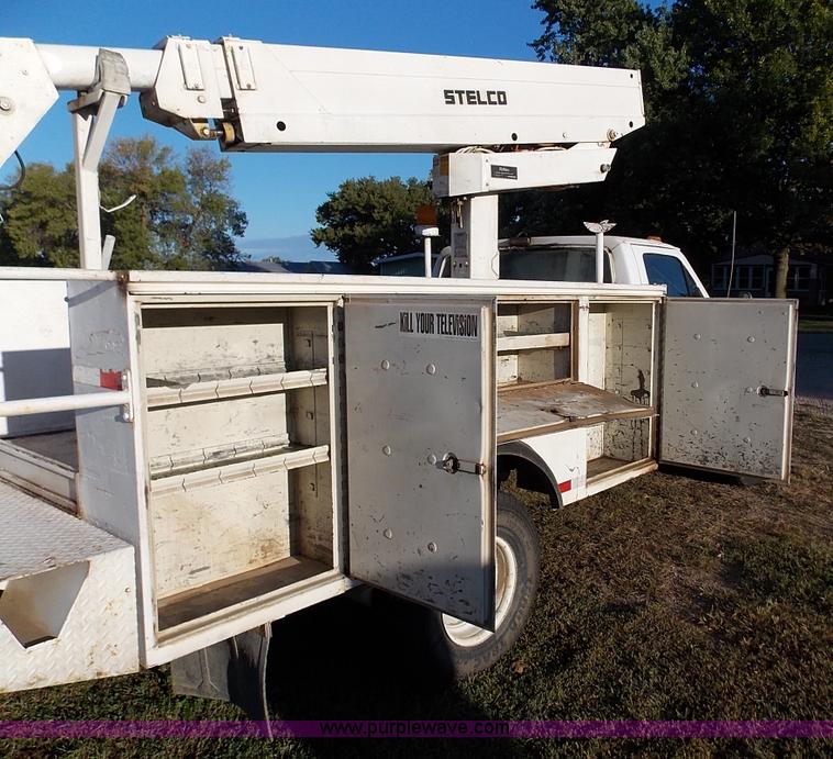 image for item J2703 1991 Ford F450 Super Duty bucket truck
